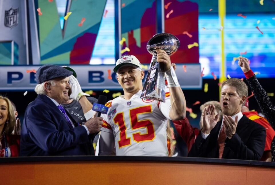 Who Is the HighestPaid NFL Player in 2023? Ranking the Top 10